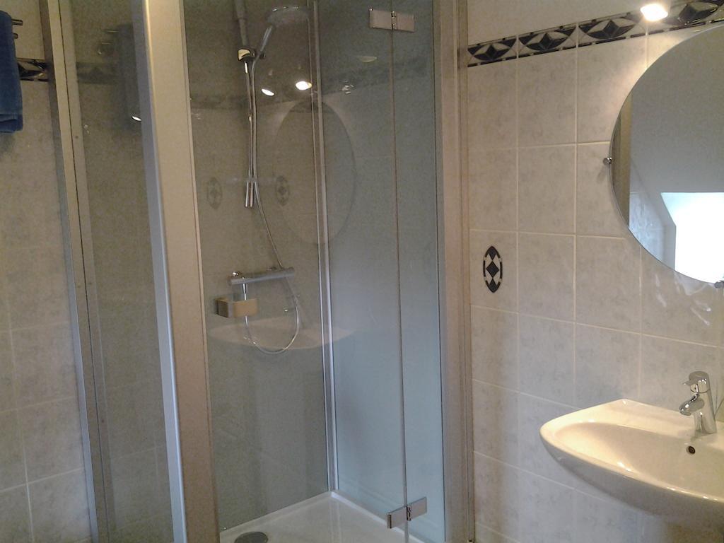 Chambre D'Hotes La Maison De Barrouze Panzió Salers Kültér fotó