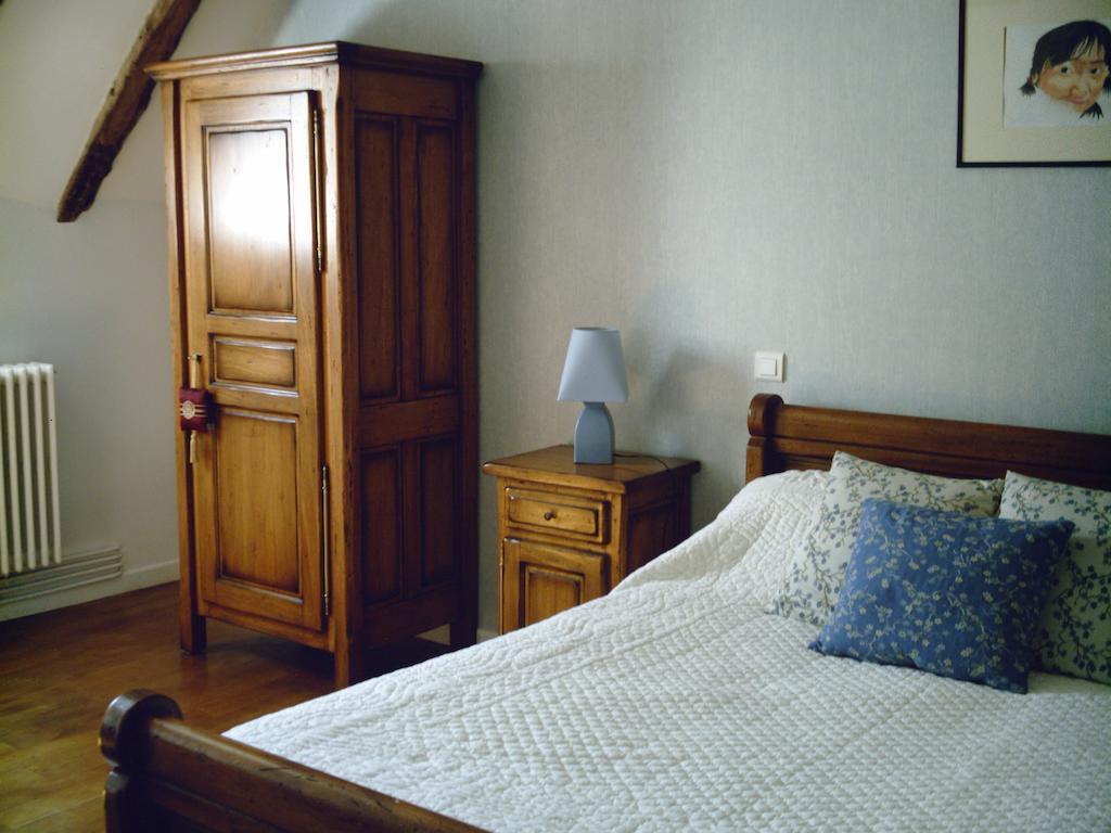 Chambre D'Hotes La Maison De Barrouze Panzió Salers Kültér fotó
